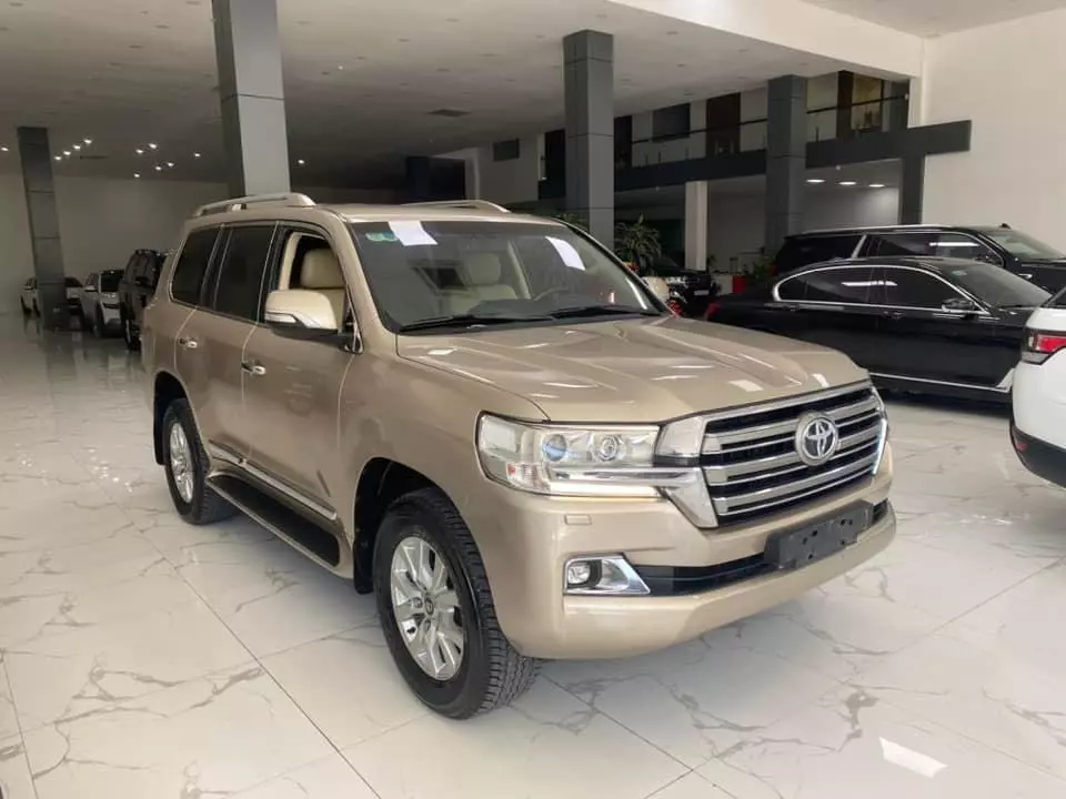 Land Cruiser 4.6V8 2016, đăng ký tên tư nhân, xe 1 chủ, xe cực đẹp.-1