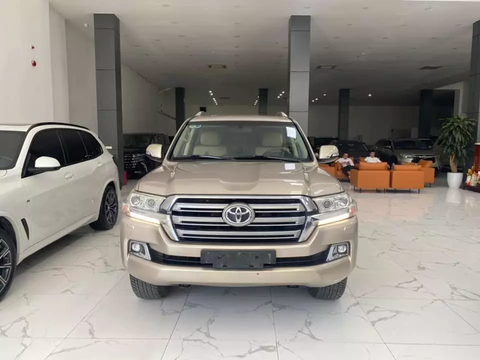 Land Cruiser 4.6V8 2016, đăng ký tên tư nhân, xe 1 chủ, xe cực đẹp.-0