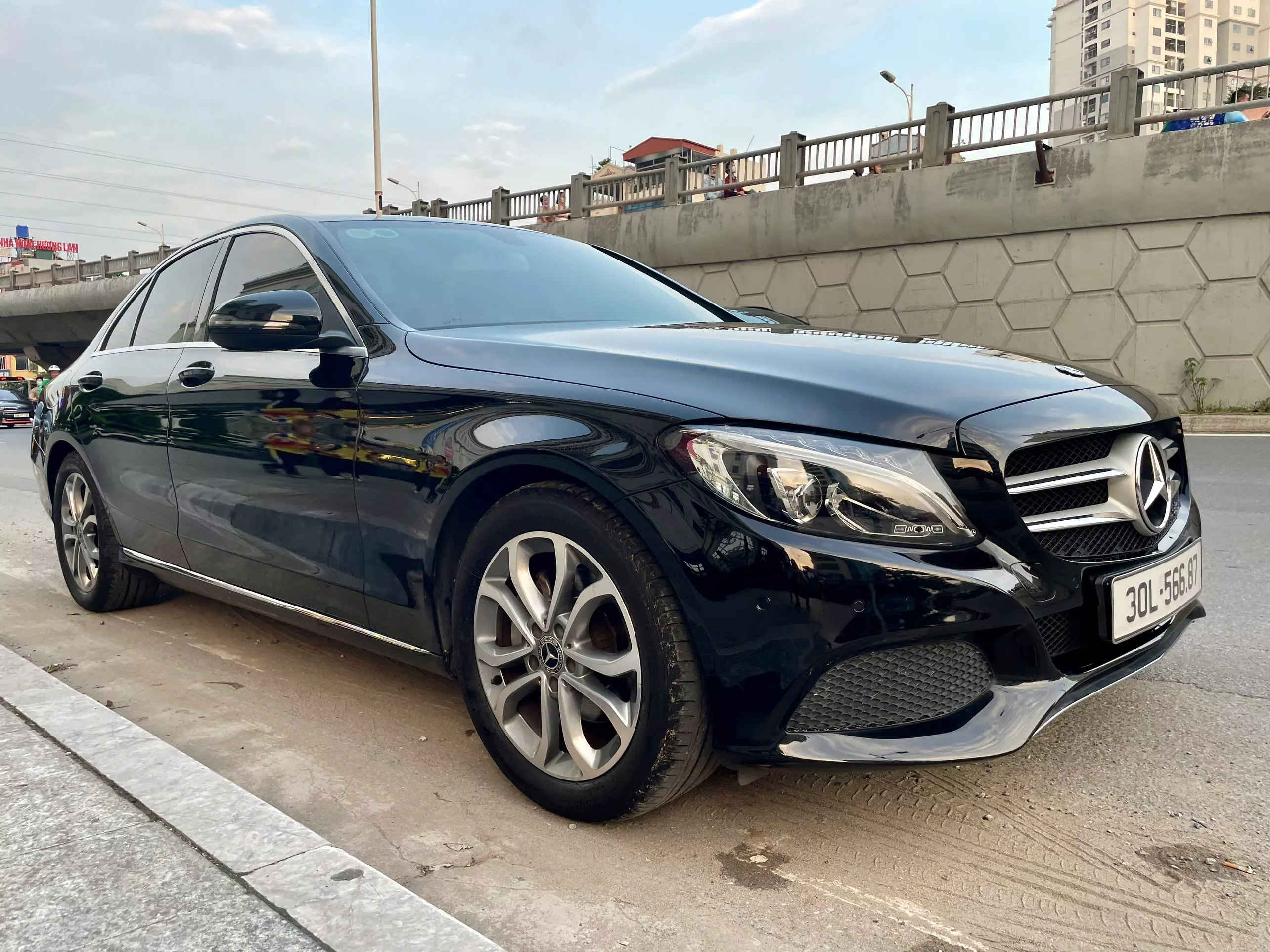 Chính chủ cần bán xe Mercedes C200 bản đặc biệt-9