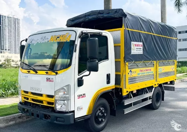 Bán xe tải Isuzu QKR230 thùng bạt-1