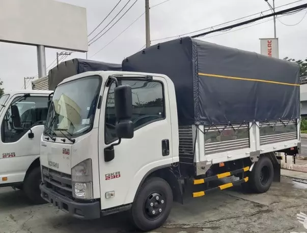 Bán xe tải Isuzu QKR230 thùng bạt-2