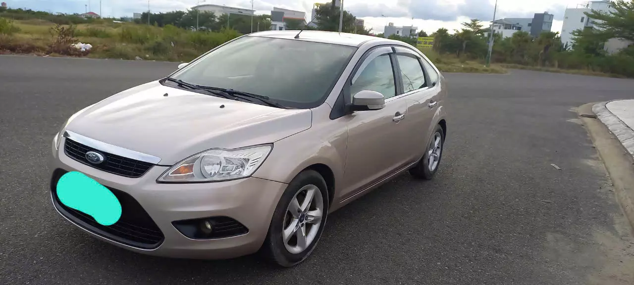 Cần bán xe  FORD CUS  2013 Trend 1.8AT-2