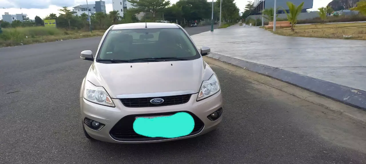 Cần bán xe  FORD CUS  2013 Trend 1.8AT-4