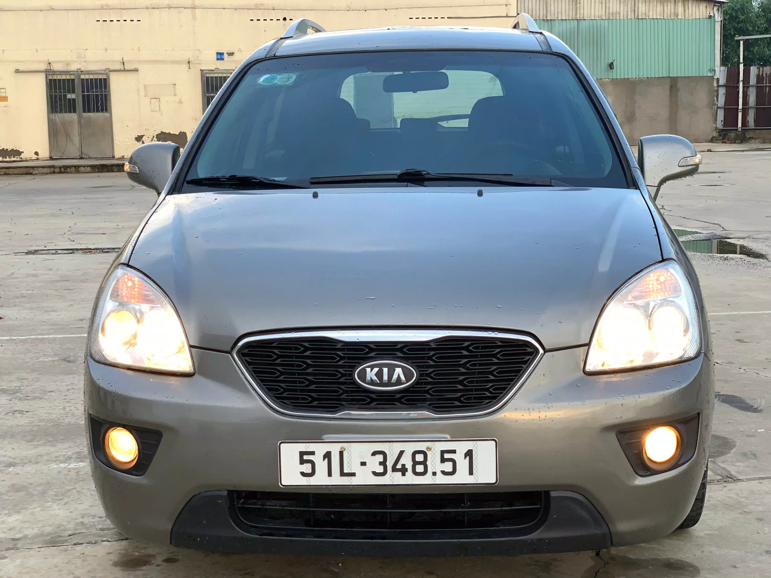 Chính chủ bán xe Kia Caren 2011 số sàn bản đủ máy 2.0 có cửa sổ trời.  -10