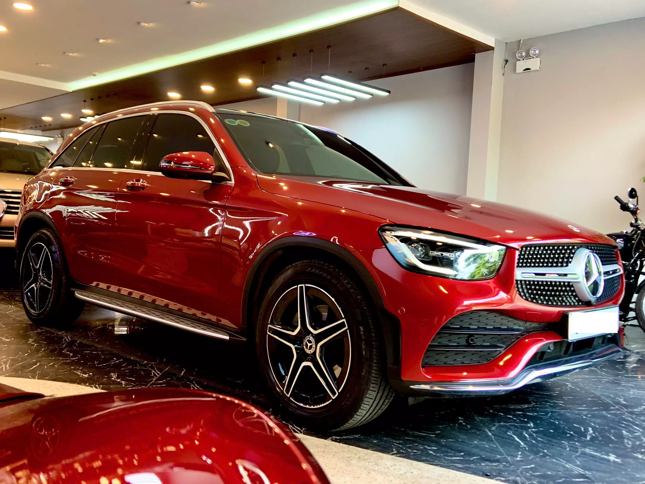  Siêu phẩm Mercedes GLC 300 đỏ/ đen sản suất 2021-0