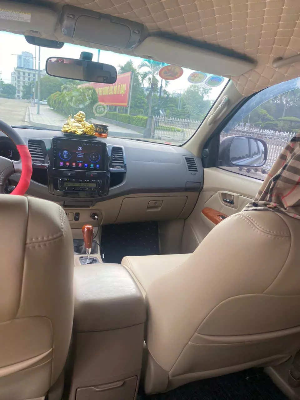 CHÍNH CHỦ CẦN BÁN XE TOYOTA 2010-0