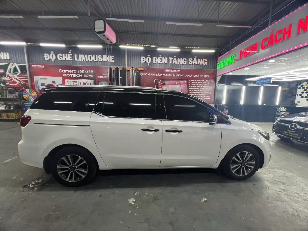 Chính chủ bán xe Kia sedona 2018, full dầu !-7