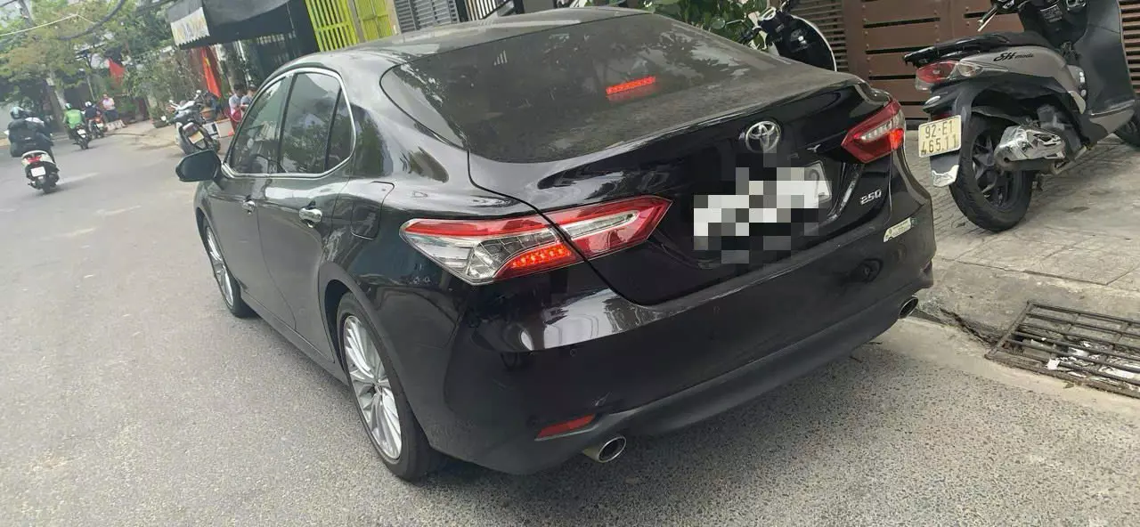 TOYOTA CAMRY 2.5Q sx 2019 nhập Thái màu Đen.Xe siêu đẹp-0