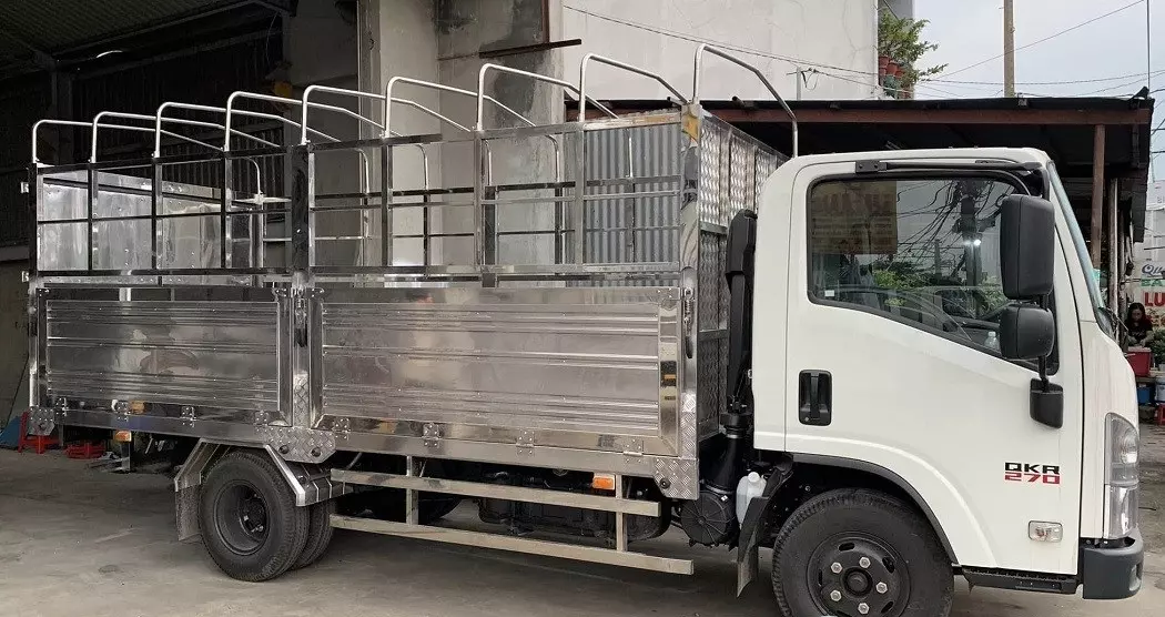 Bán xe tải Isuzu QKR270 thùng bạt Inox-3