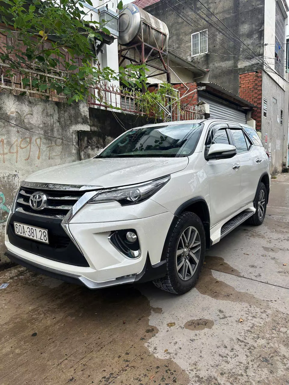 Chính chủ bán xe TOYOTA FORTUNER sản xuất năm 2017 -0