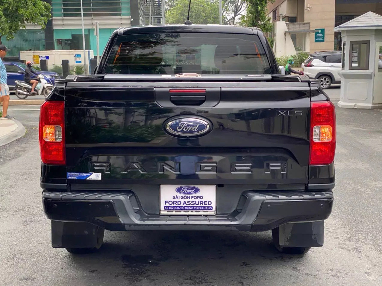 Bán xe Ford Ranger 2022, màu đen, giá 625tr Thương lượng lướt nhanh-1