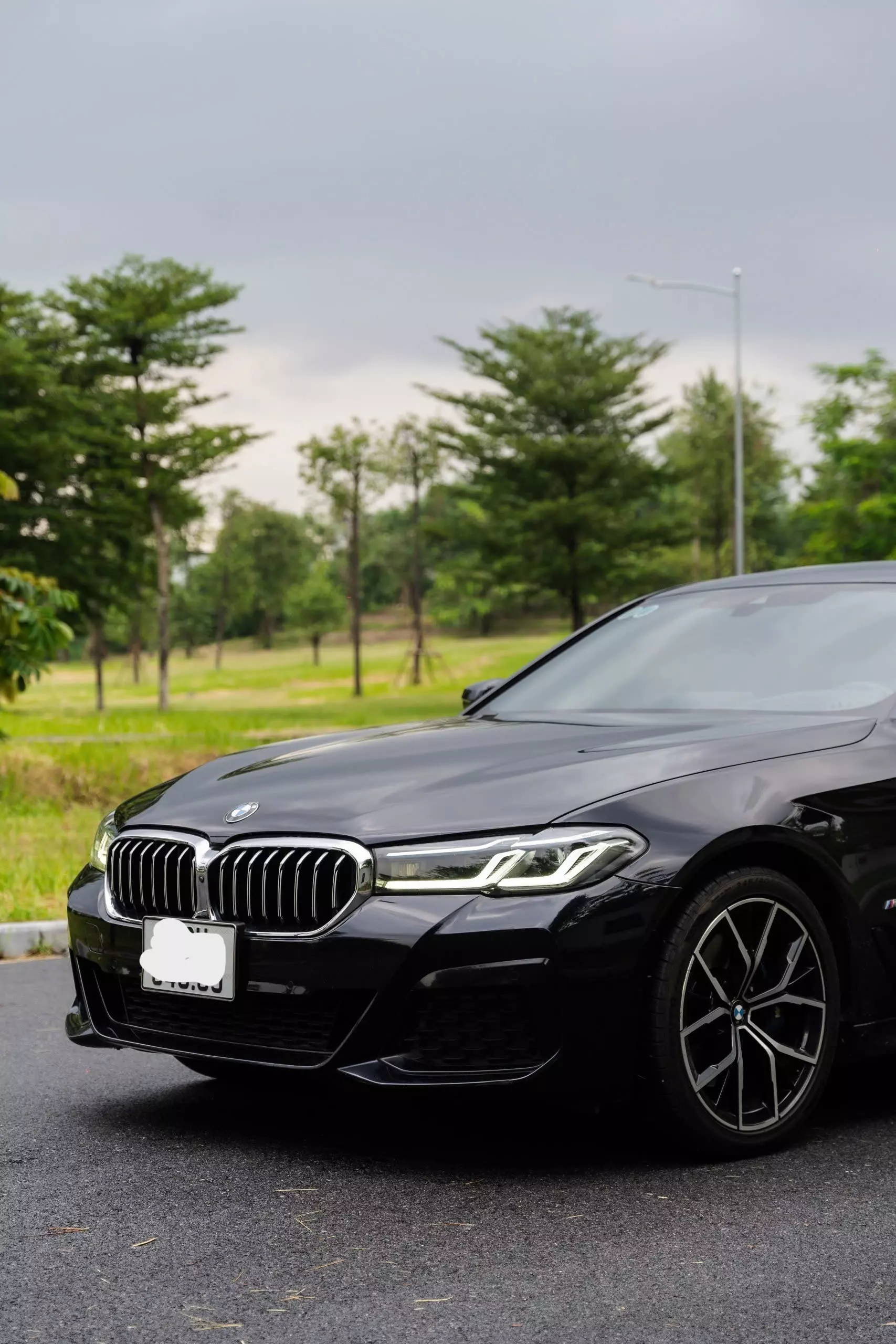 Cần bán gấp BMW 530i 2020, màu đen, nhập khẩu chính hãng-12