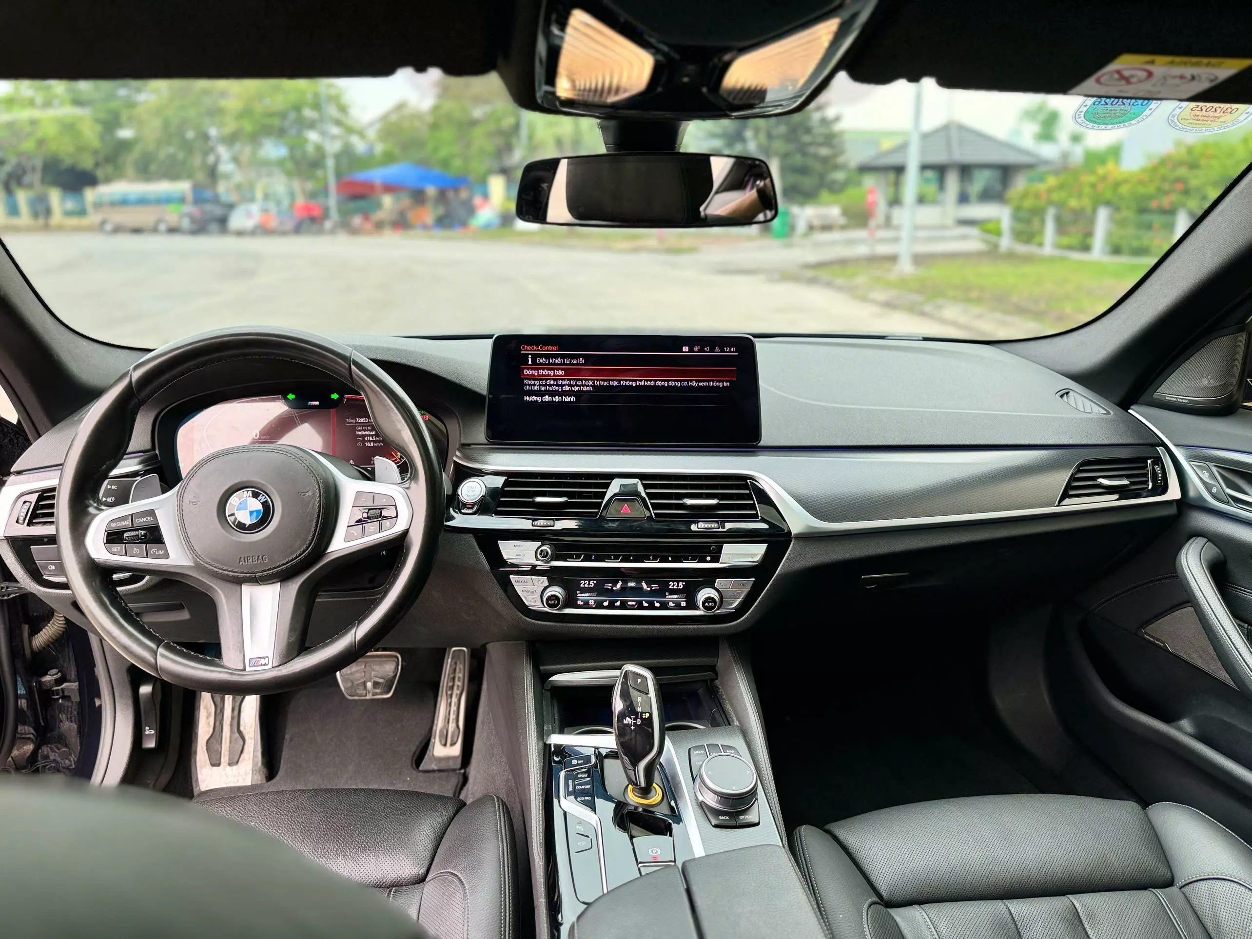 Cần bán gấp BMW 530i 2020, màu đen, nhập khẩu chính hãng-16