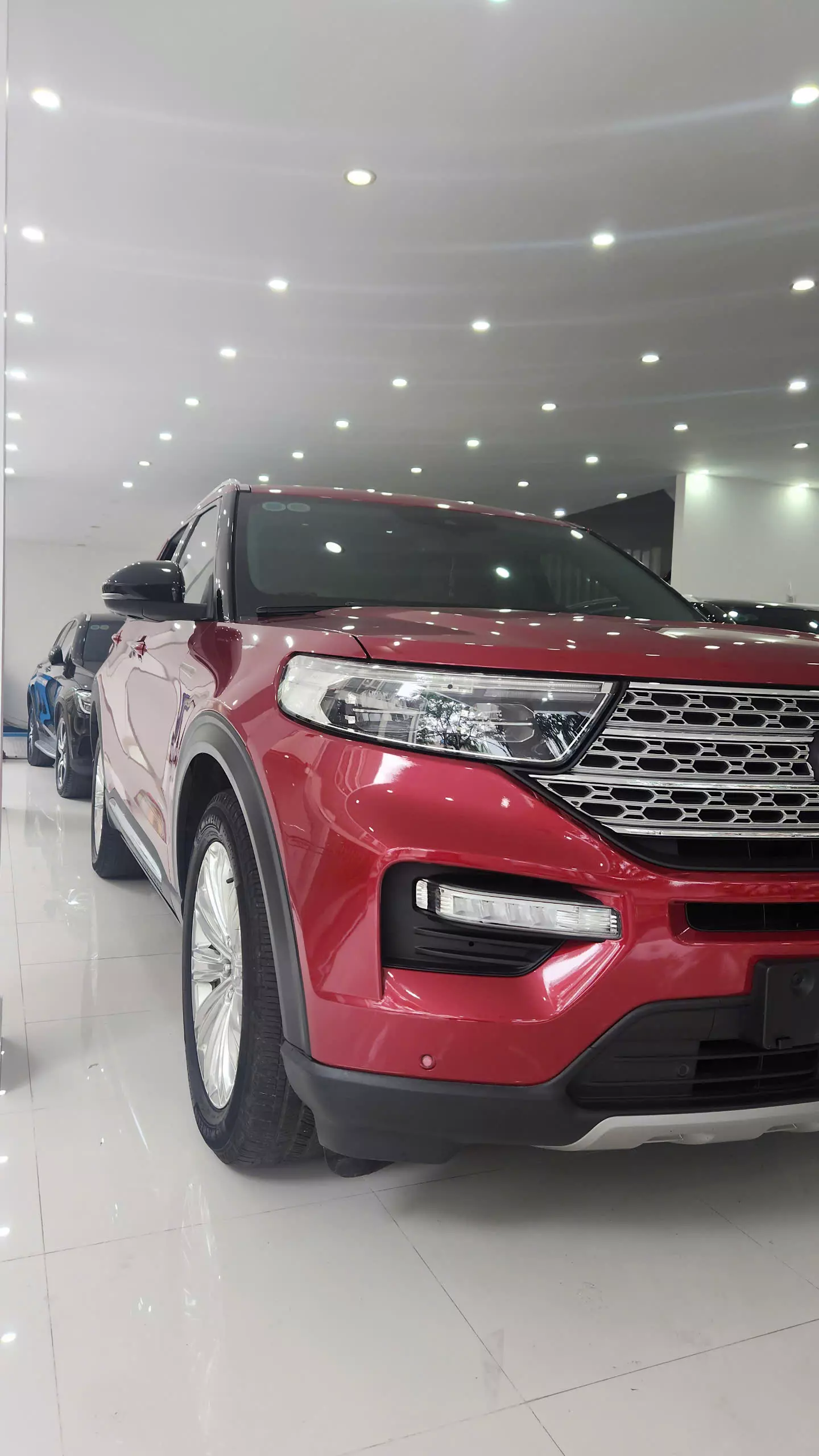 Cần bán Ford Explorer 2021, màu đỏ, nhập khẩu-7