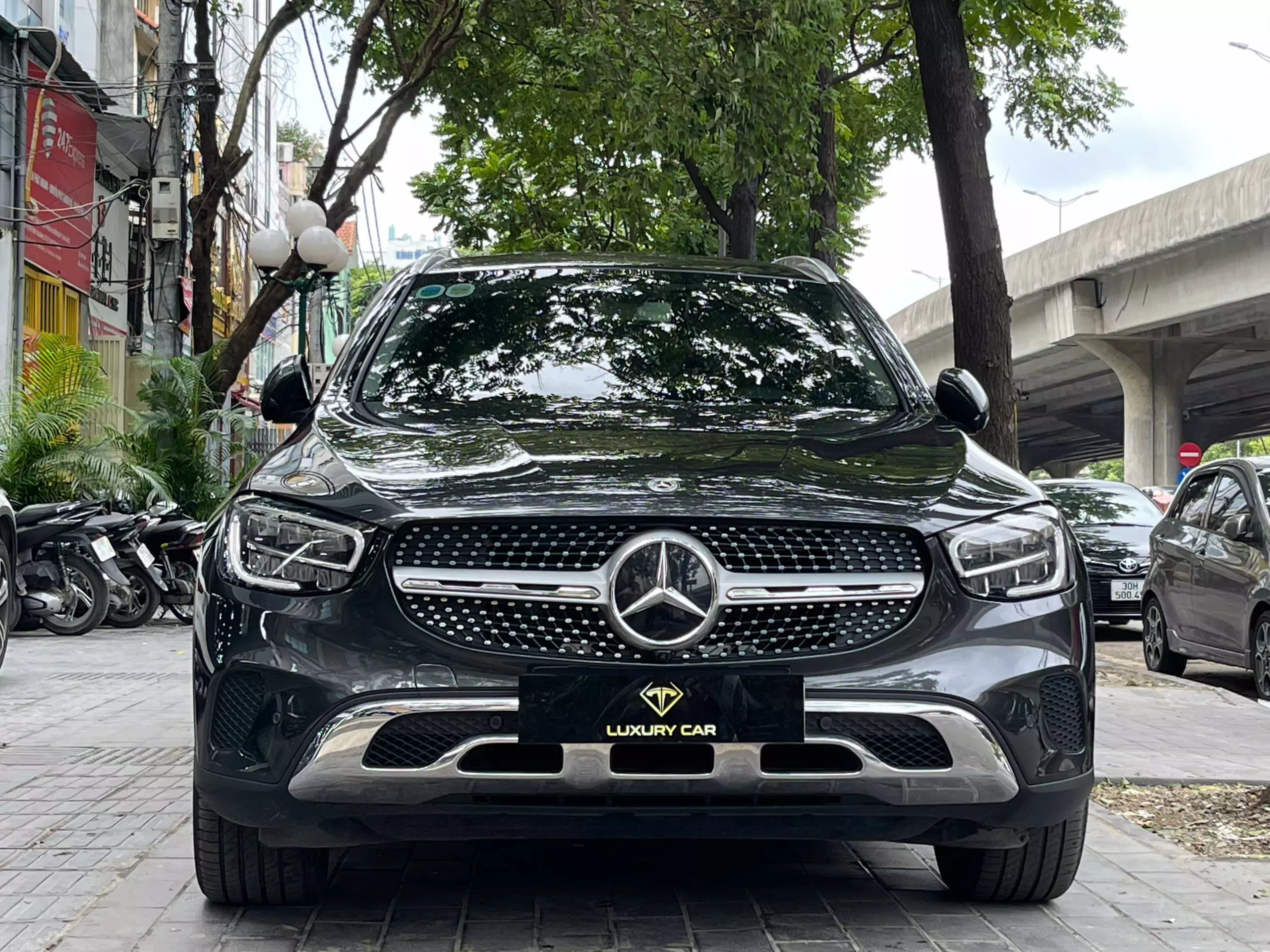 Bán ô tô Mercedes 2000 2020, màu đen-0