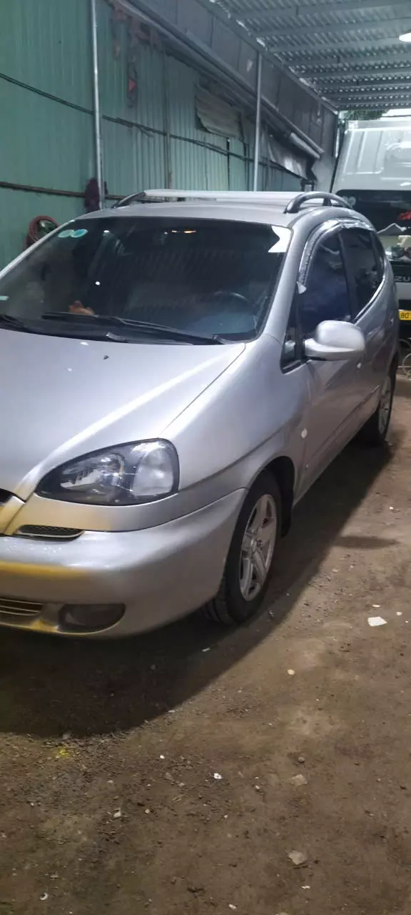 Cần bán Chevrolet Vivant 2008, màu bạc, giá 110tr-5