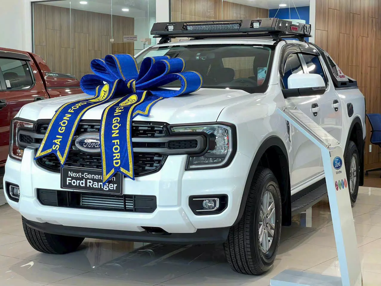 Bán xe Ford Ranger 2024, màu đen-2