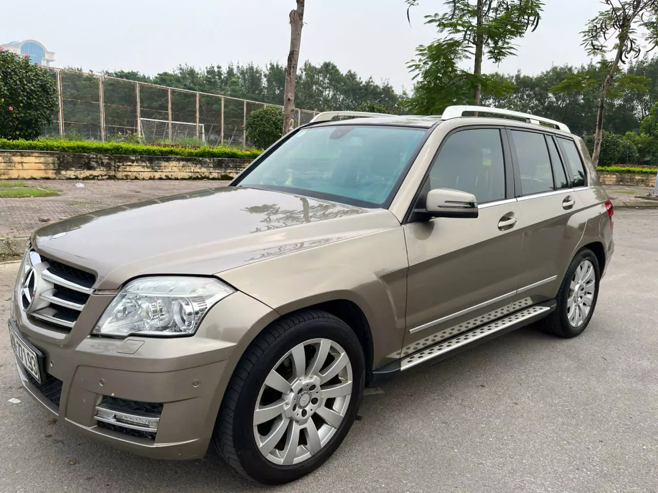 Chính chủ cần bán xe Mercedes Benz GLK 300 Class 2010-1