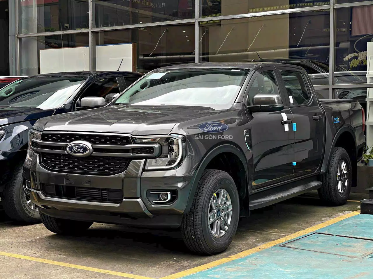 Cần bán Ford Ranger 2024, màu xanh lam, giá tốt-3