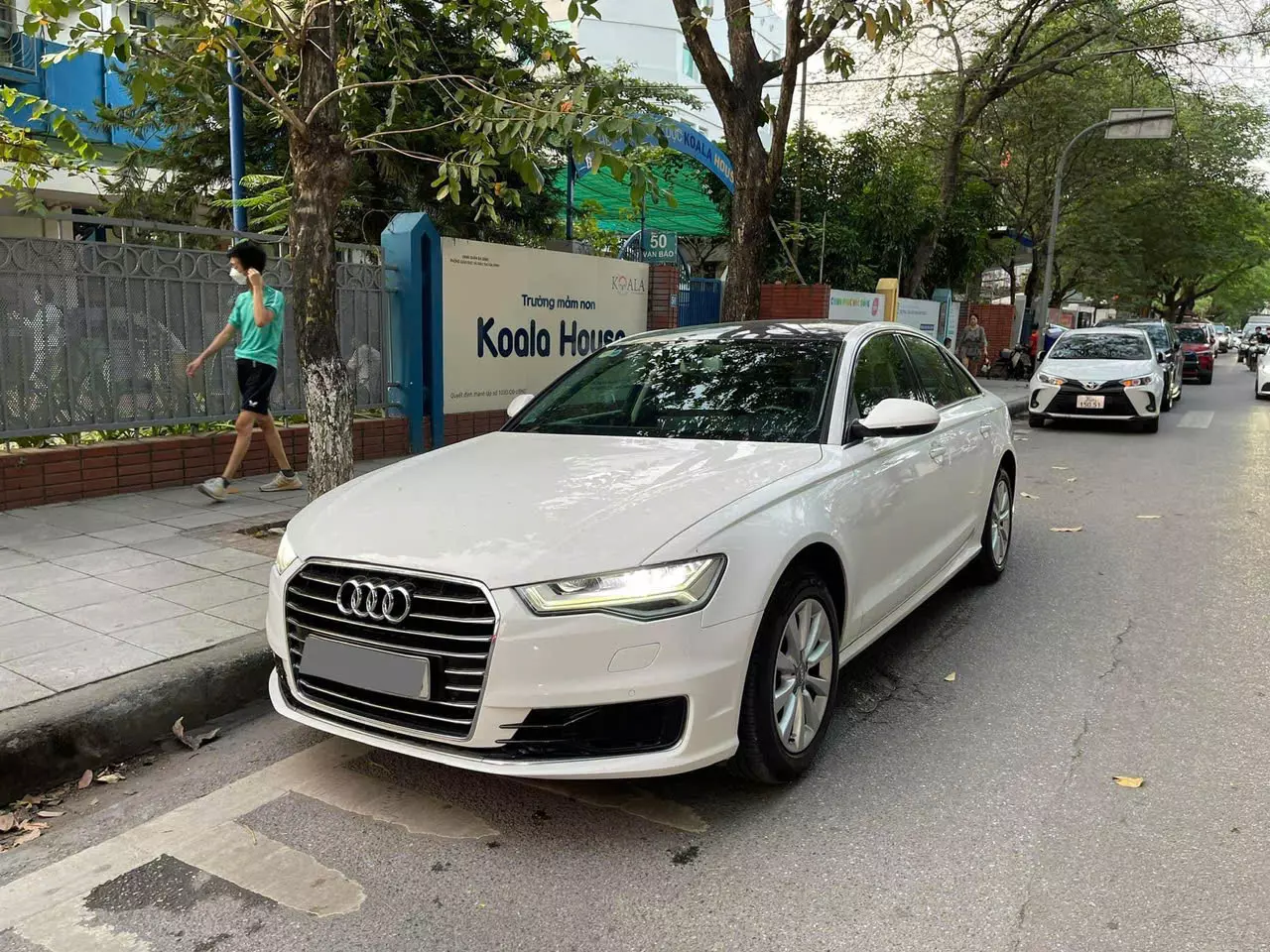 Cần bán Audi A6 2015, màu trắng, nhập khẩu nguyên chiếc-2