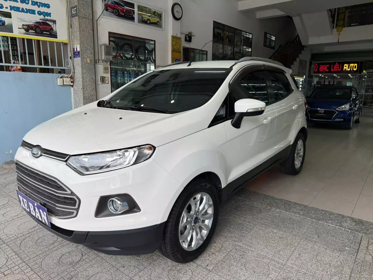 Chính chủ bán xe Ford EcoSport titanium sản xuất 2015 -0