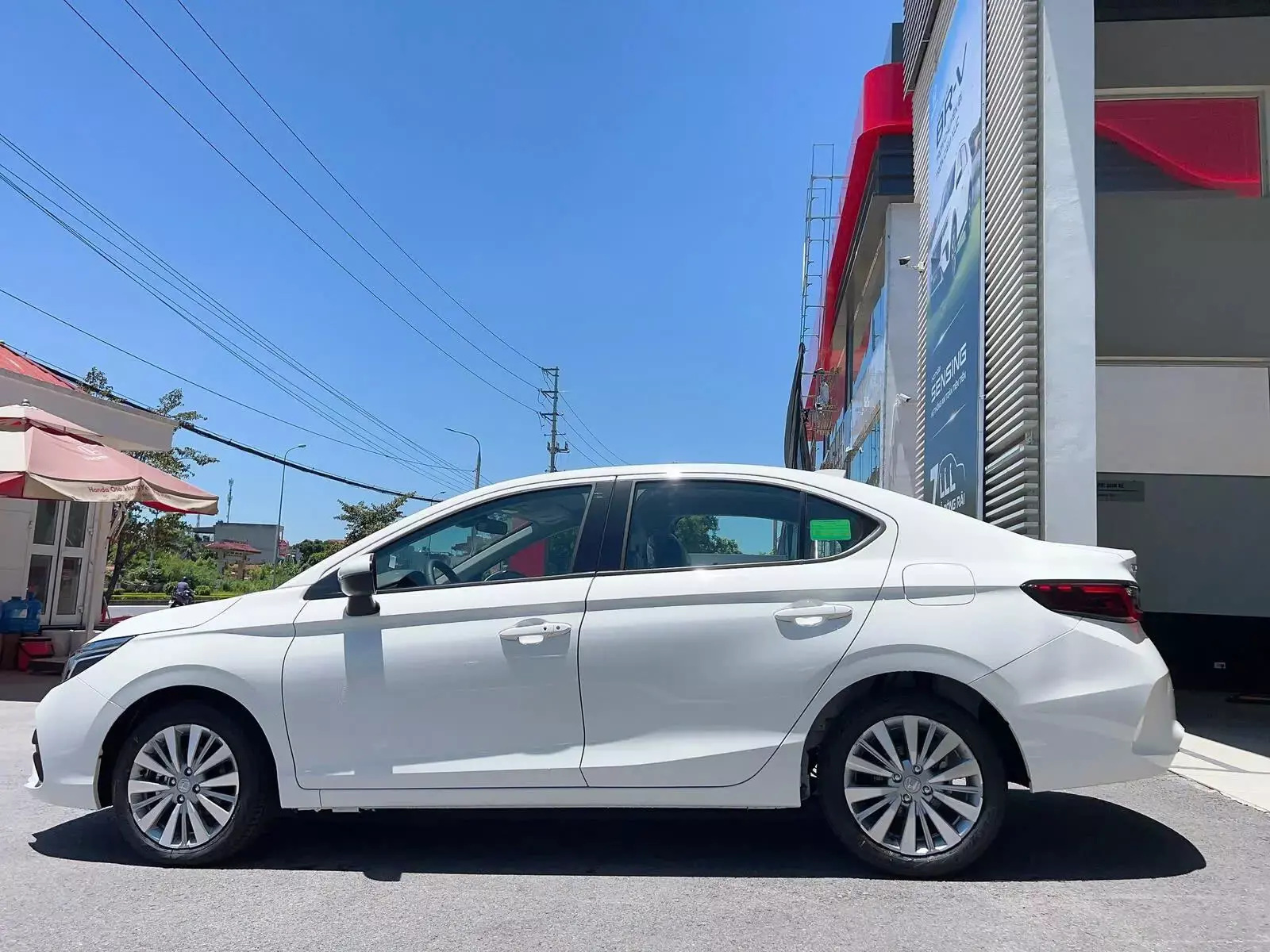 Honda Lần đầu tiên Giảm Giá Niêm Yết Xe-3