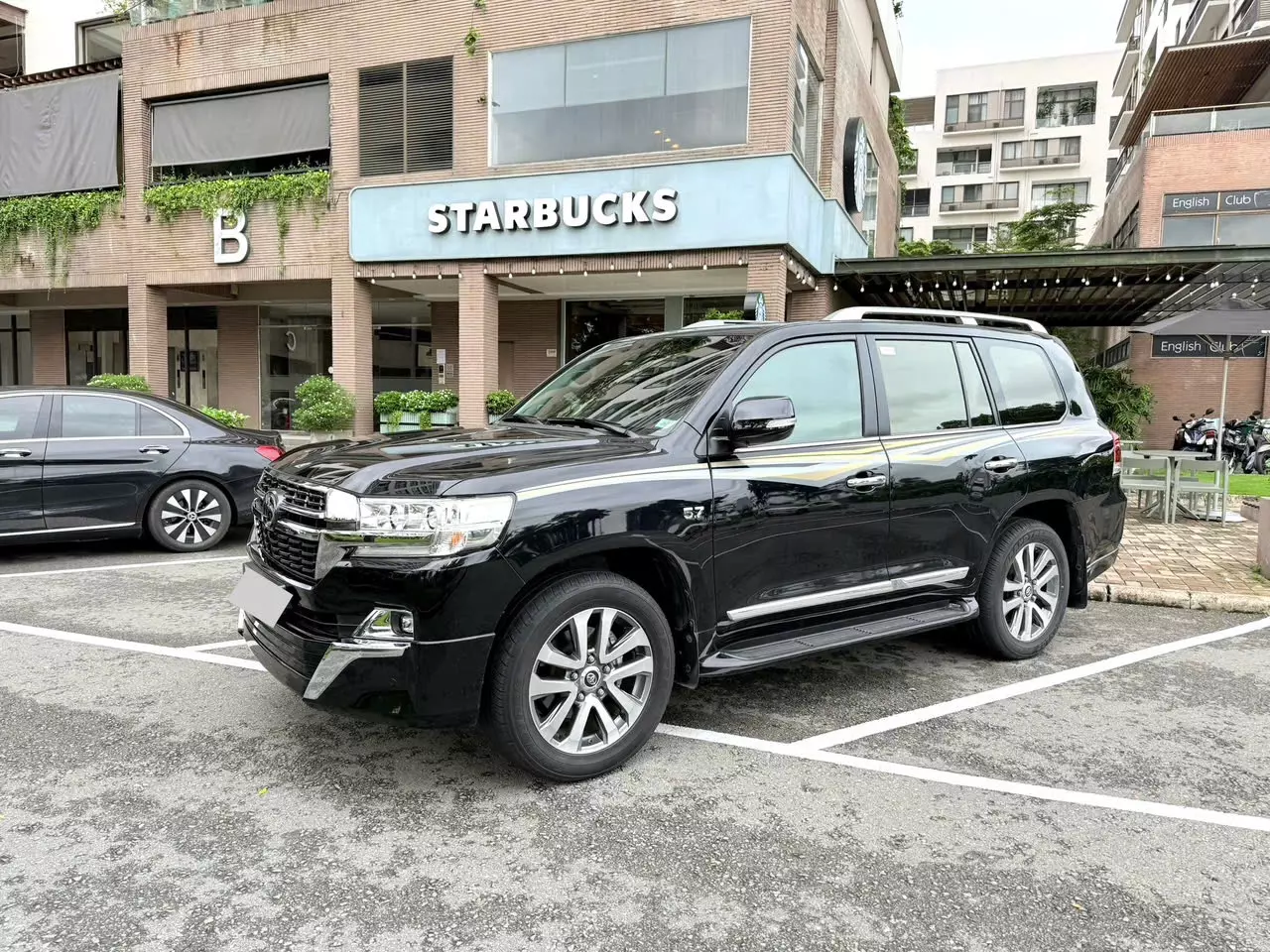 Toyota Land Cruiser VX-S 5.7 nhập Trung Đông, đăng ký cuối 2021, 1 chủ-2