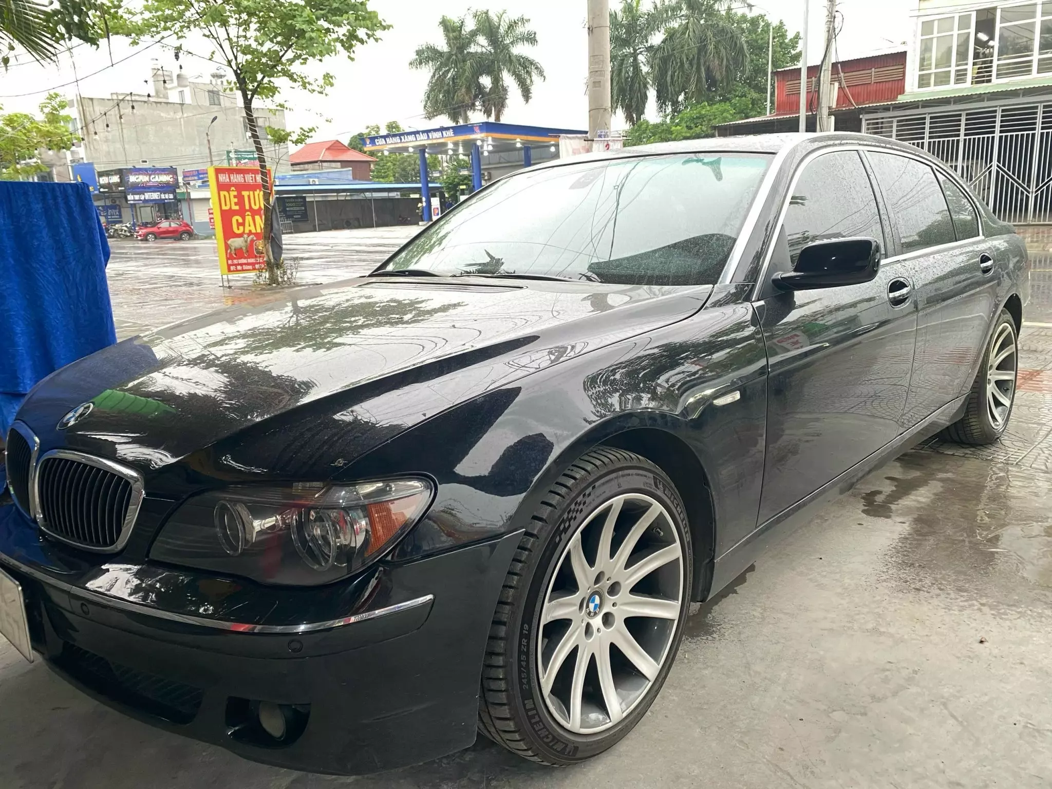 Bán xe Bmw 750Li sản xuất 2006, đăng ký lần đầu 2007, giá bán 270 triệu. -1