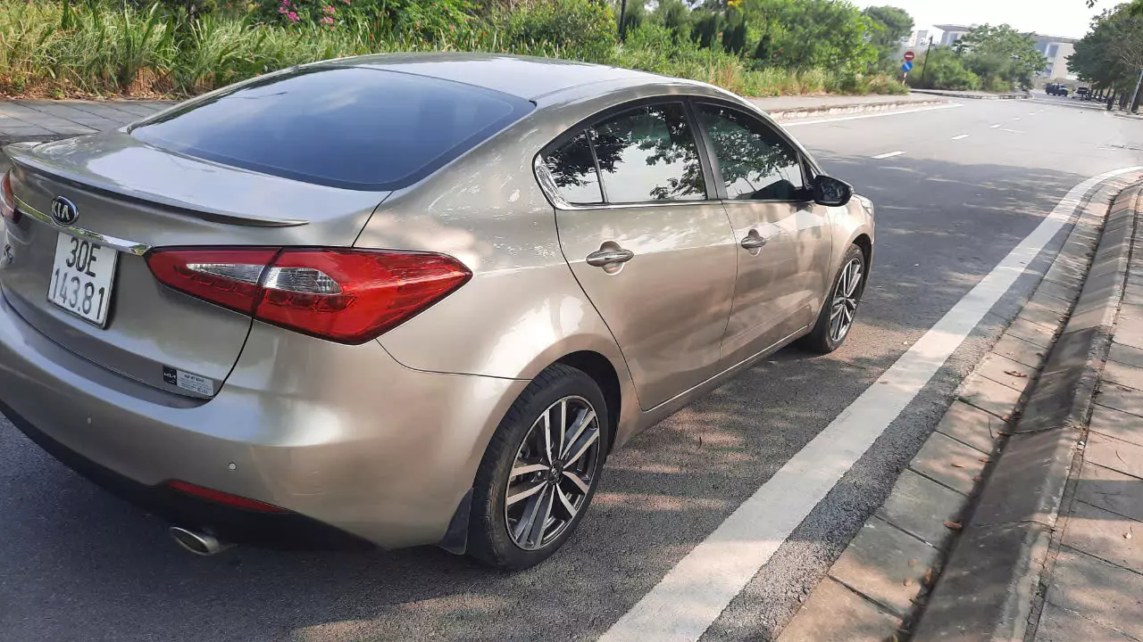 Bán nhanh xe  K3 đời 2016 xe 1.6AT  một chủ từ đầu -0