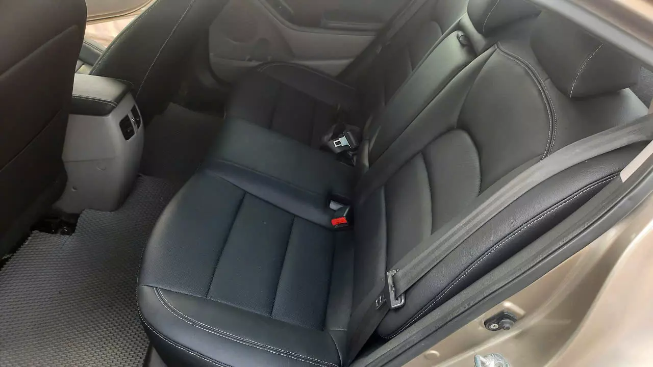 Bán nhanh xe  K3 đời 2016 xe 1.6AT  một chủ từ đầu -2