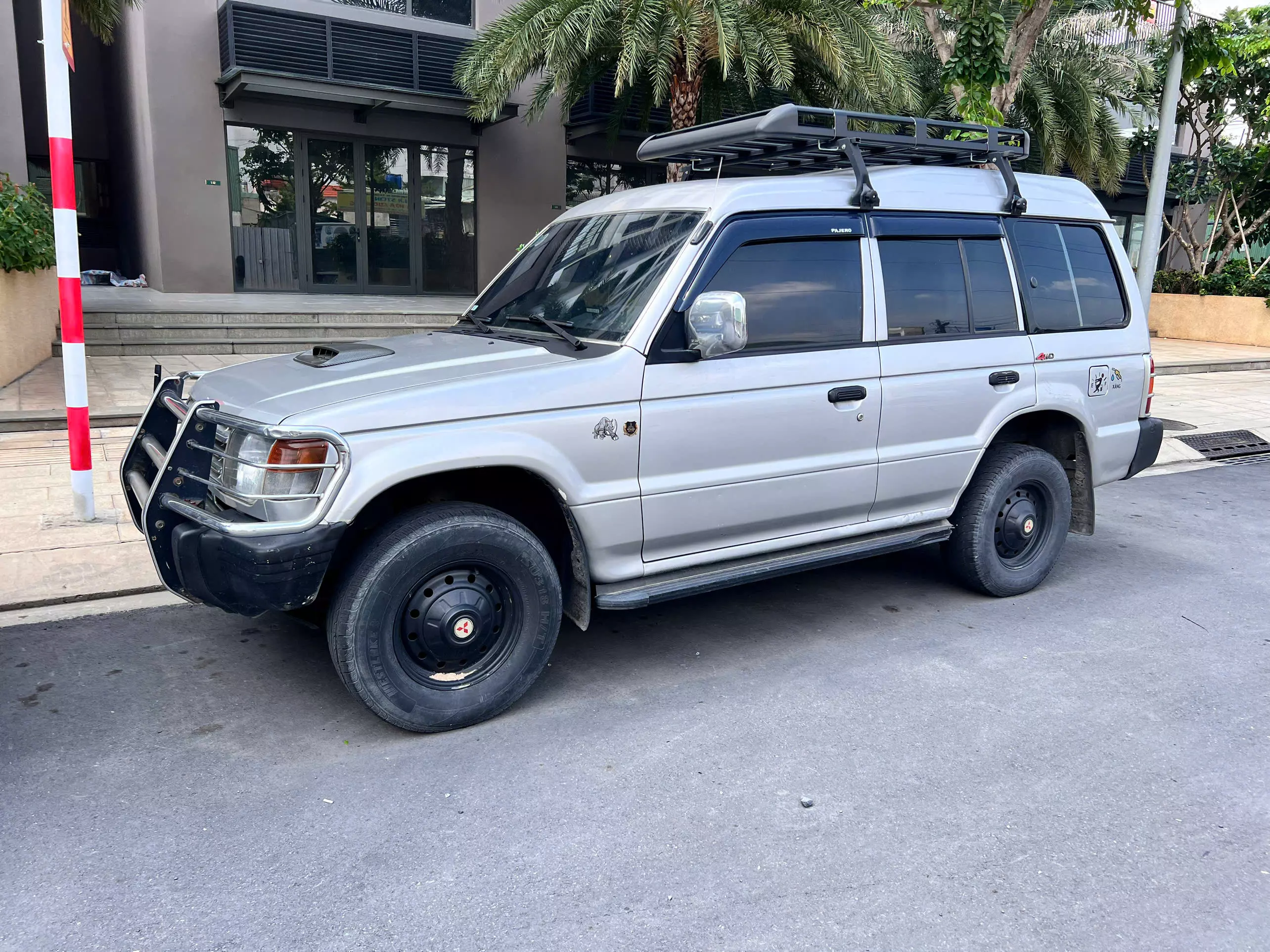 Cần bán xe Pajero V32 2.6 sản xuất năm 1993-0