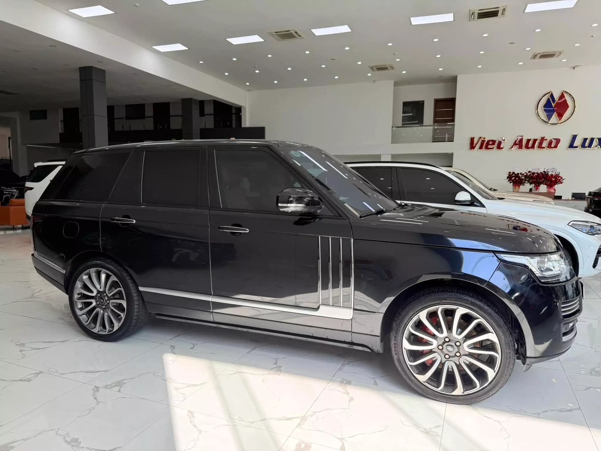 Bán Range Rover Autobiography 5.0, sản xuất 2015, xe siêu mới.-4