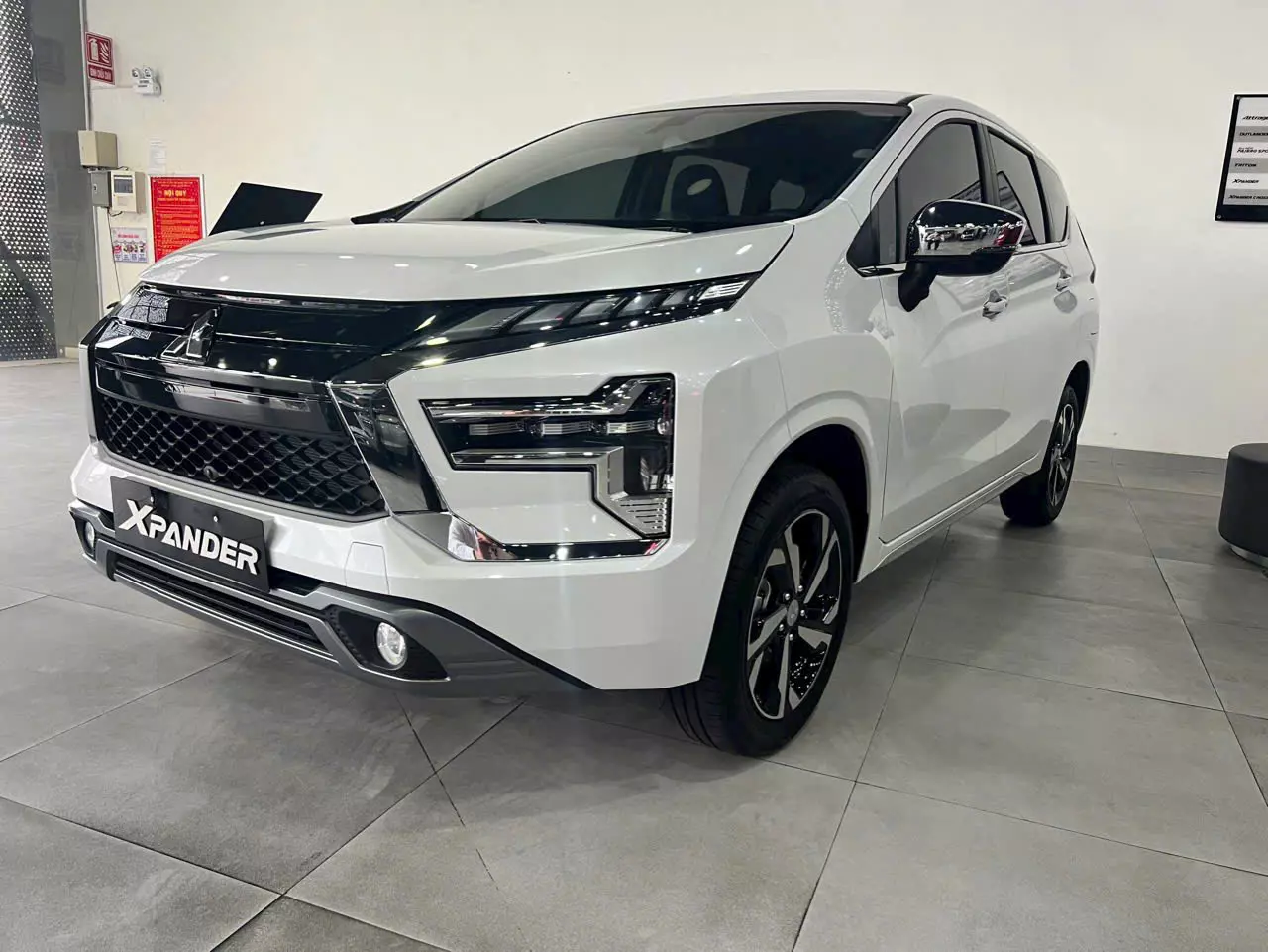 [PHẢI XEM] Mitsubishi Xpander Premium 2024 - Hỗ trợ 100% trước bạ-0