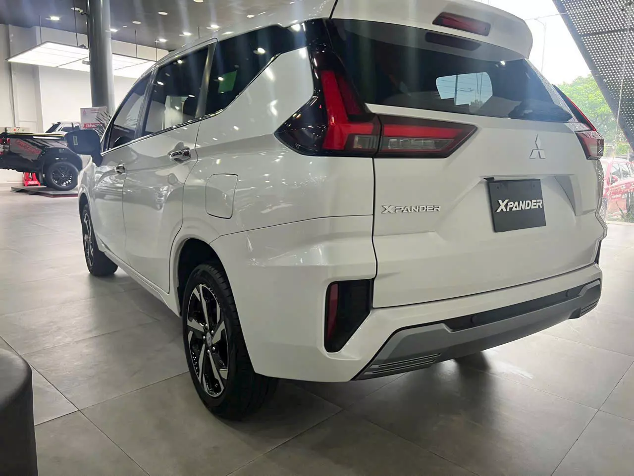 [PHẢI XEM] Mitsubishi Xpander Premium 2024 - Hỗ trợ 100% trước bạ-5