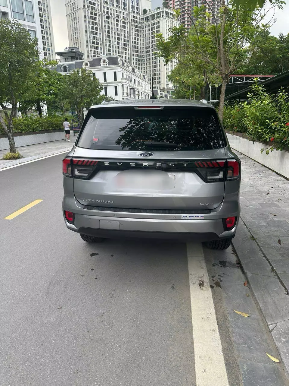 chính chủ cần bán xe Ford Everest 2022-2