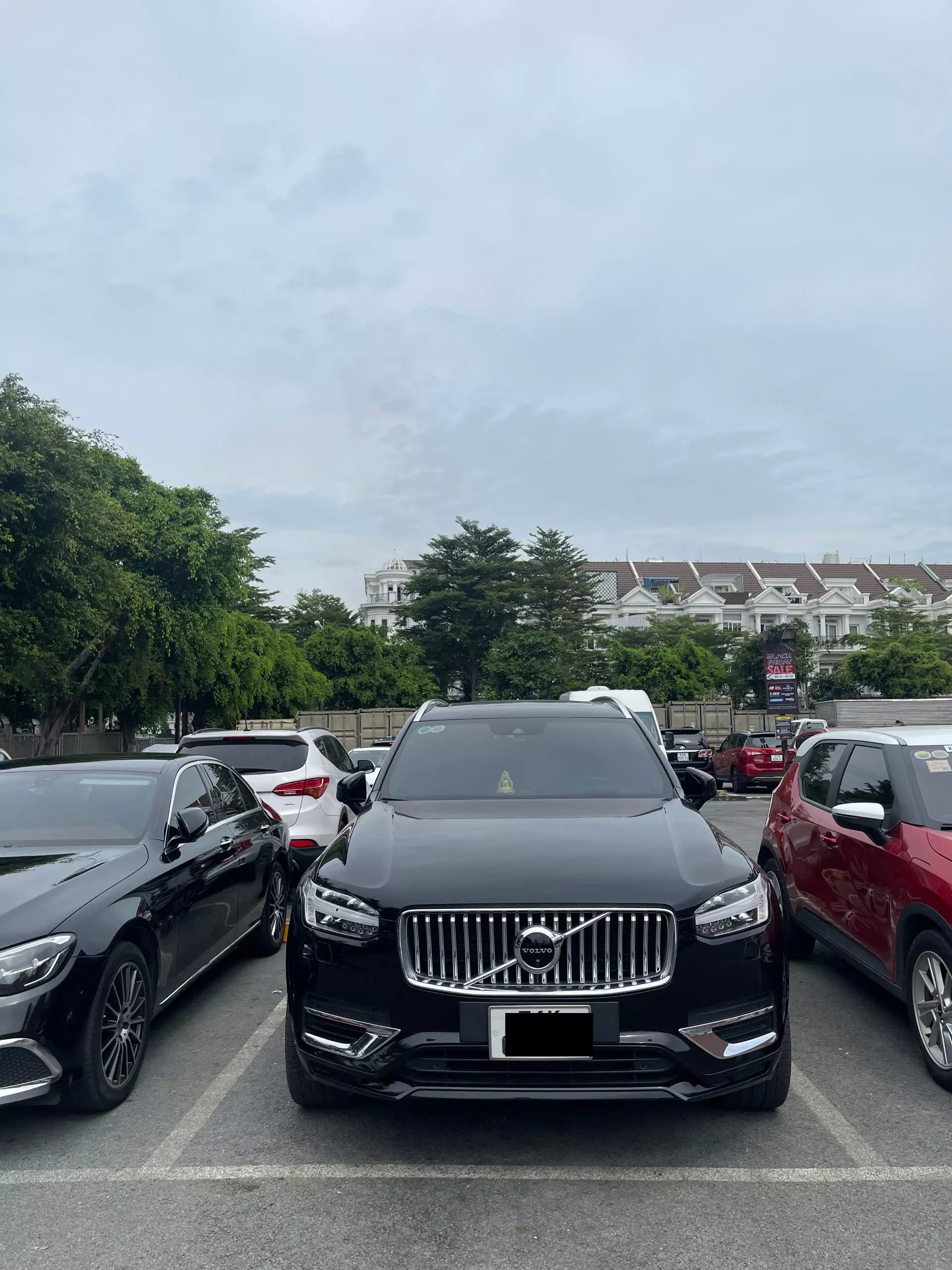 Cần bán gấp Volvo XC90 2021, màu đen-0