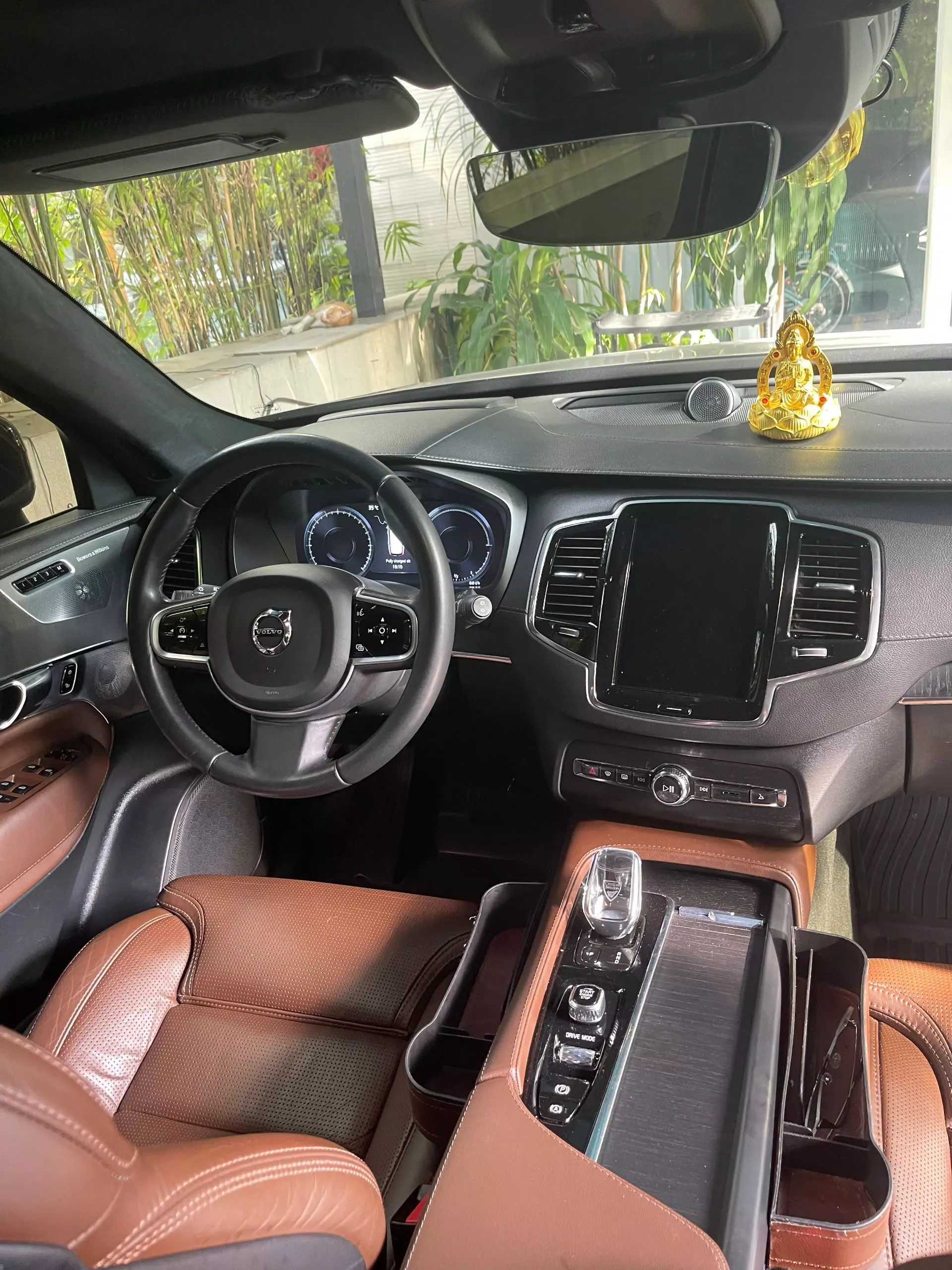 Cần bán gấp Volvo XC90 2021, màu đen-4