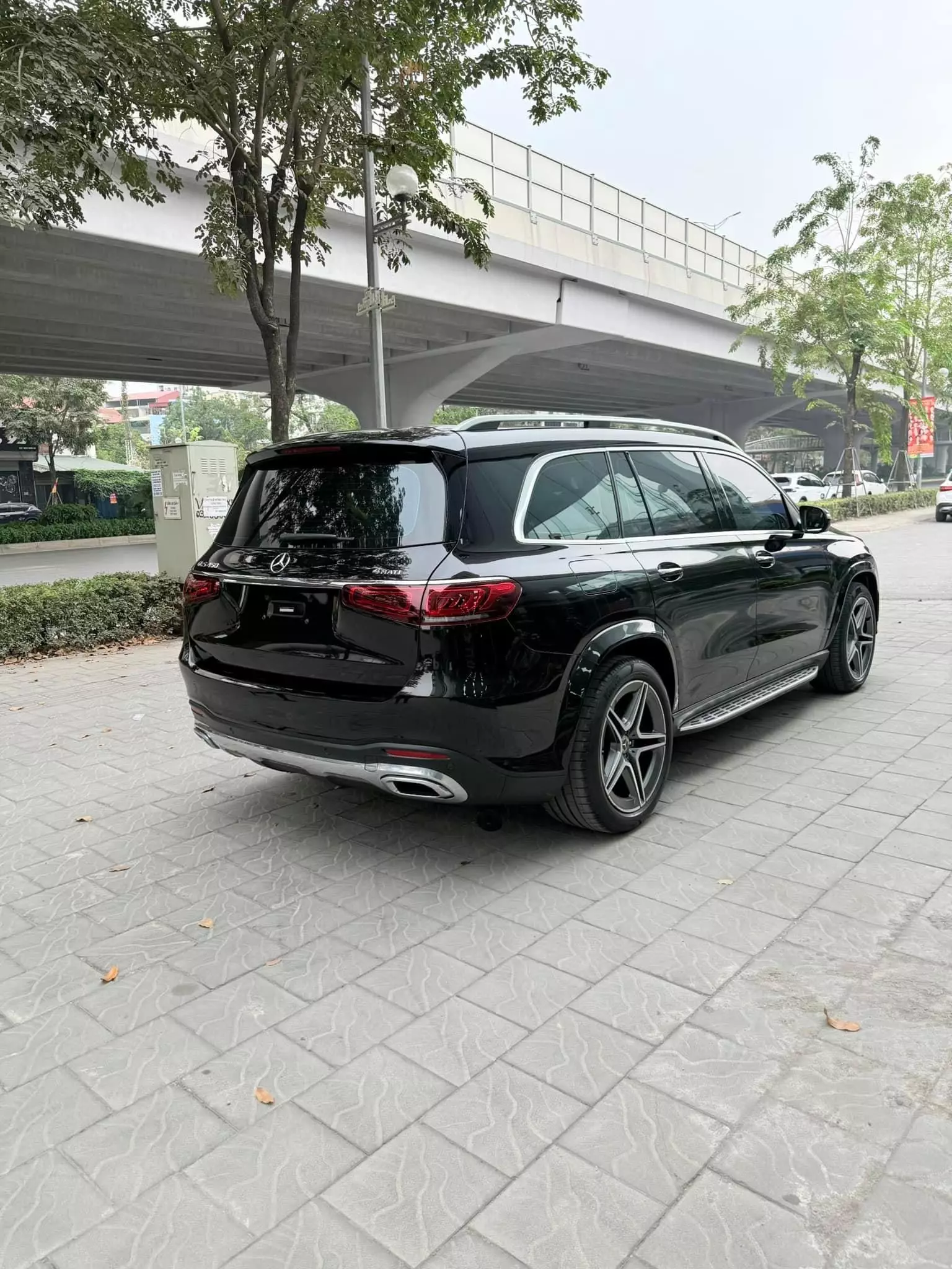 Bán Mercedes GLS450 4 Matic sản xuất 2022, 1 chủ, xe mới 99%.-6