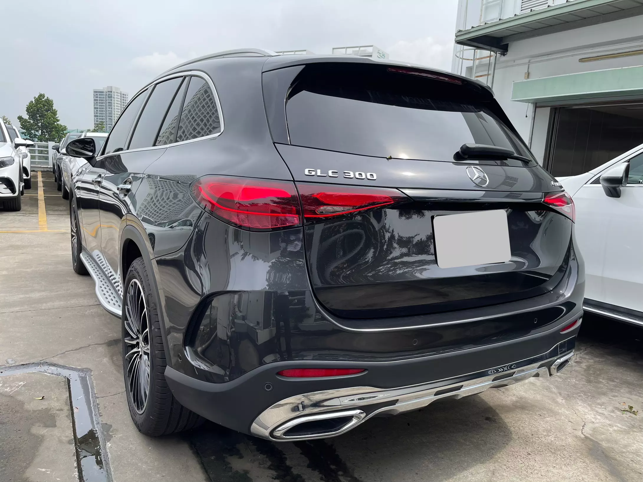 Mercedes-Benz GLC 300 Lướt Chính Hãng Đi 5.000 Km, Giá Chỉ 2 Tỷ 6-11