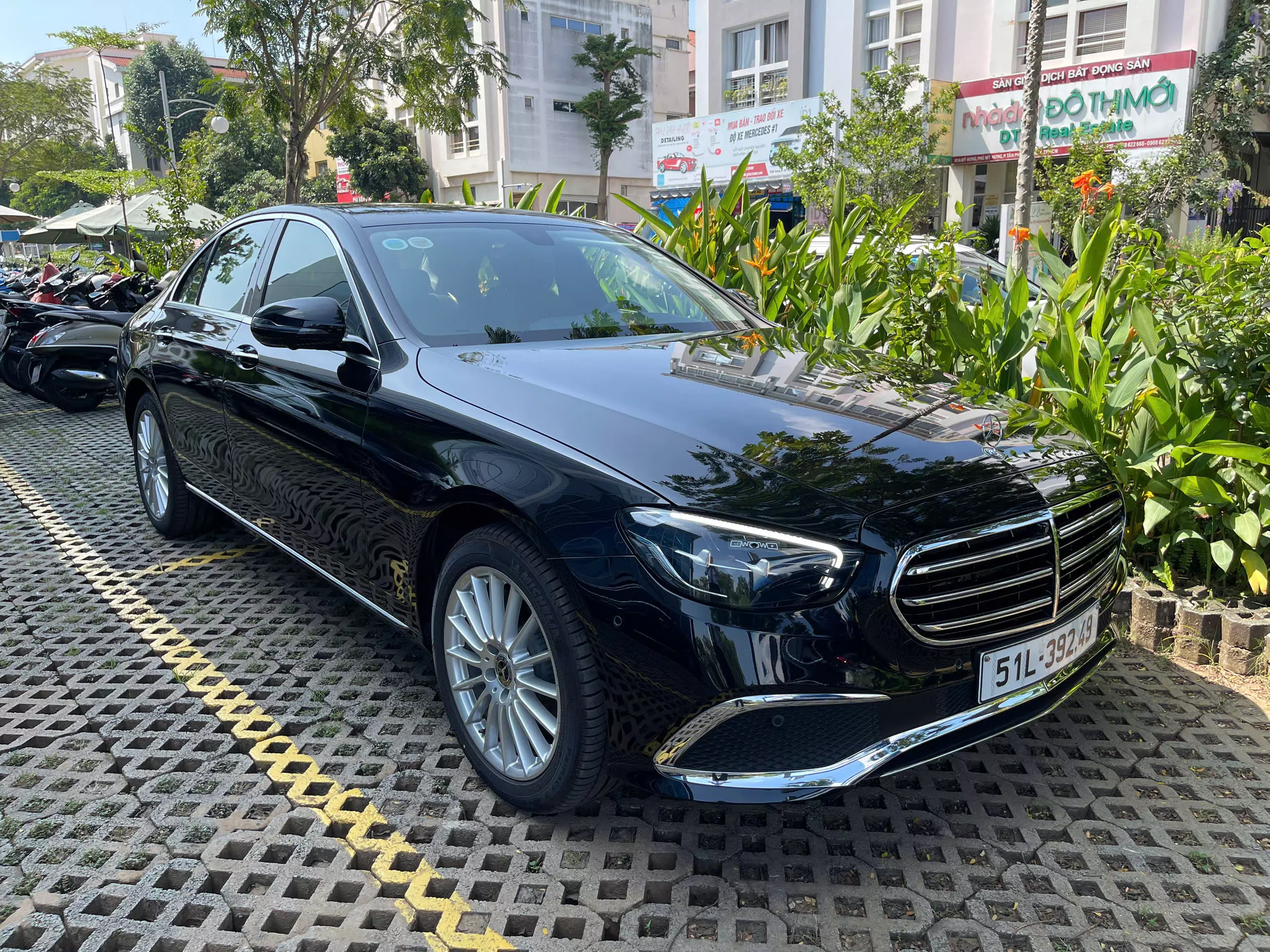 Bán Mercedes E200 Siêu Lướt Chính Hãng, Chỉ Đi 2.000 Km Rẻ Hơn 300Tr-2