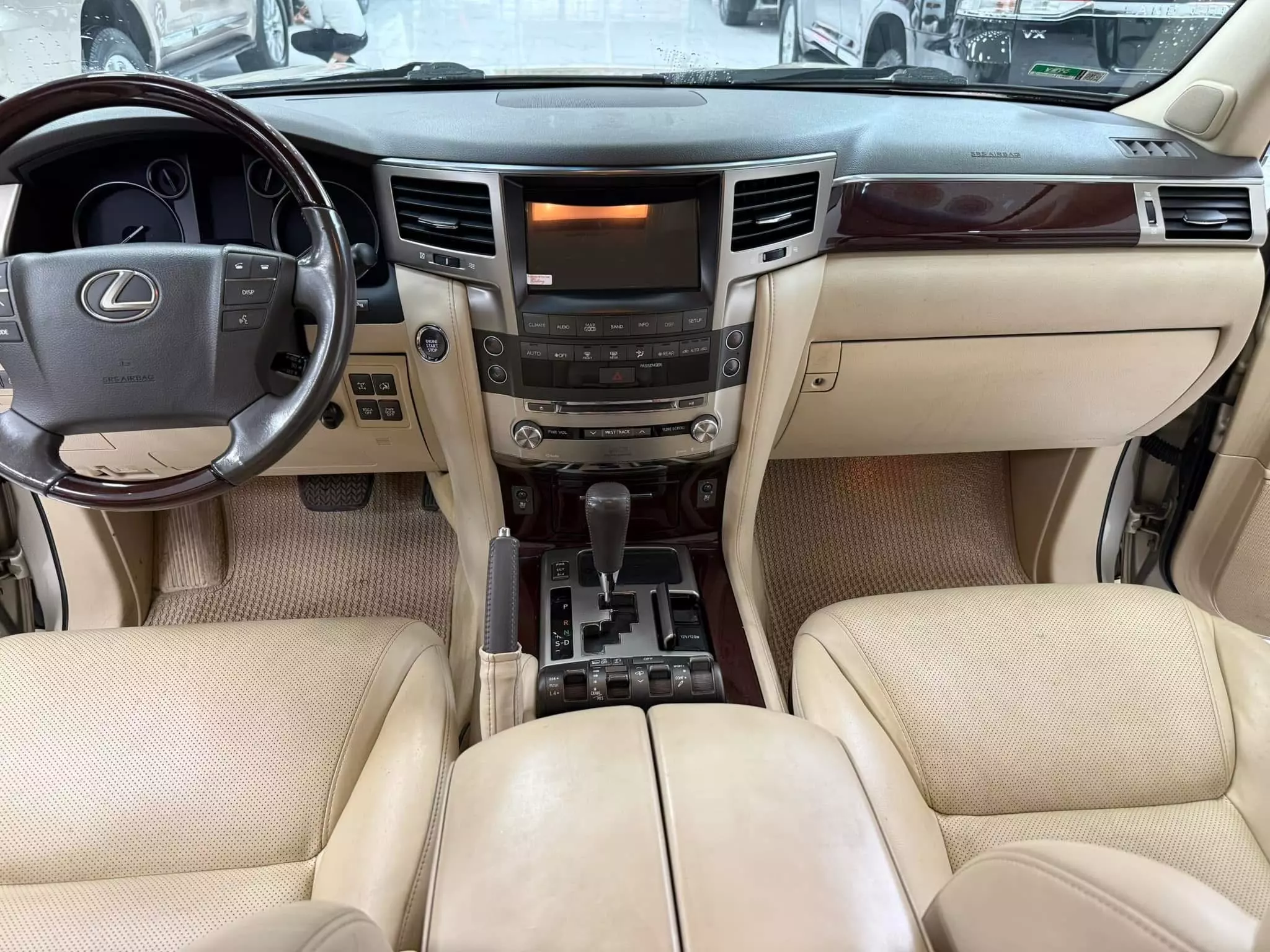 Bán Lexus LX570 nhập Mỹ, sản xuất 2014, xe chạy ít cực mới.-6