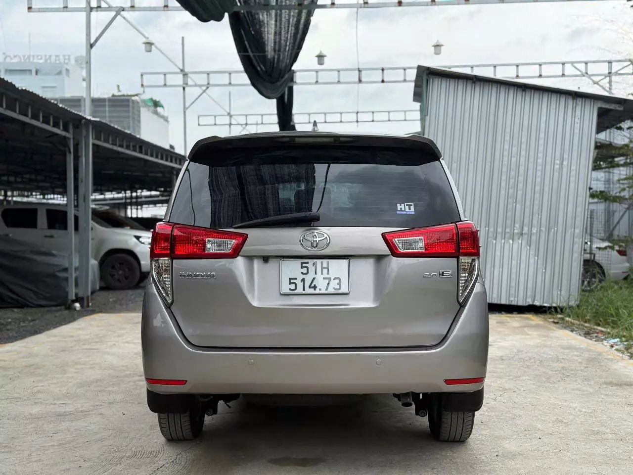 Chính chủ bán xe Innova 2019 2.0E Sàn tự động-2