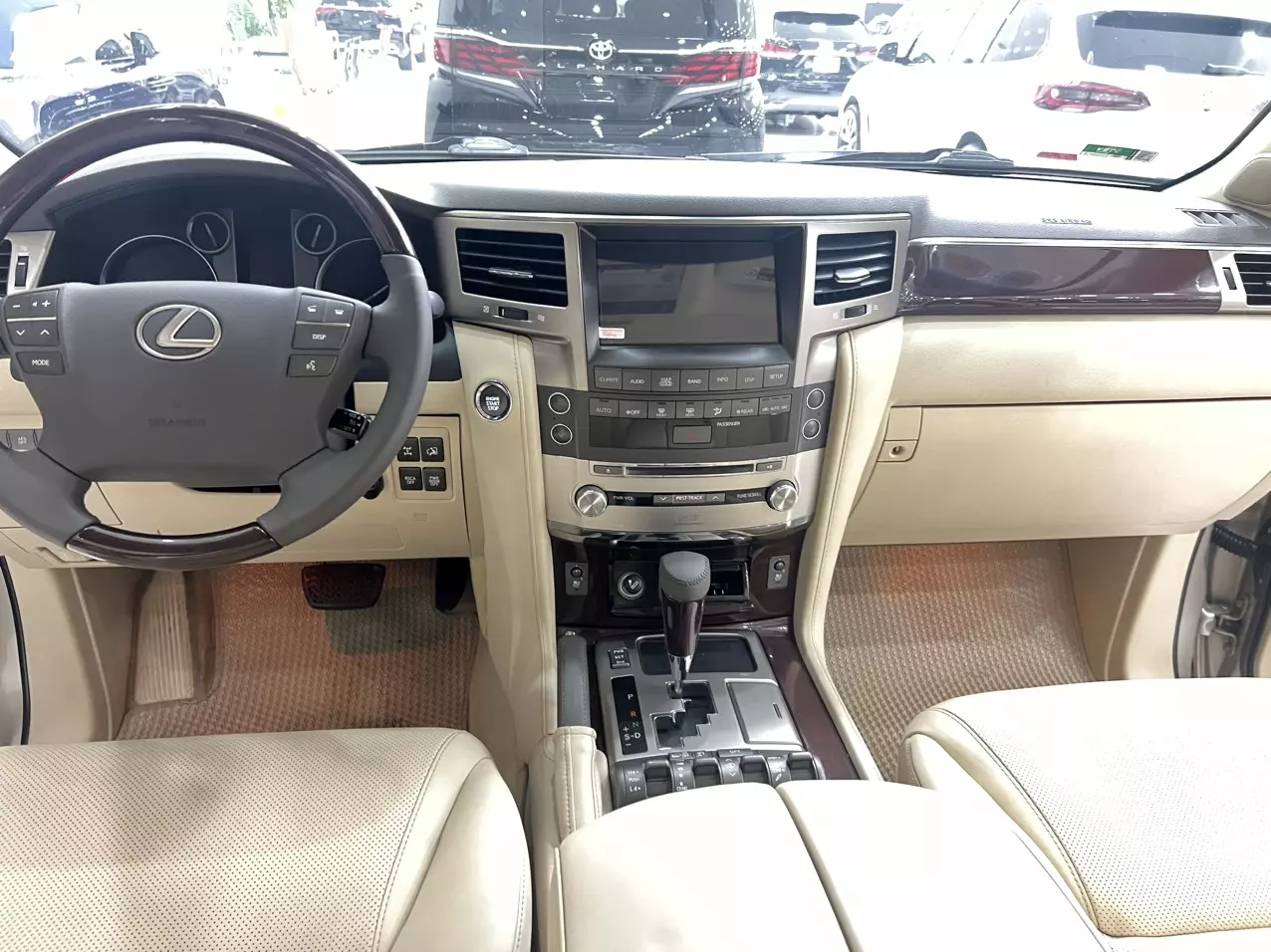 Lexus LX570 bản Xuất Mỹ sản xuất năm 2014 đẹp xuất sắc hàng hiếm gặp.-7