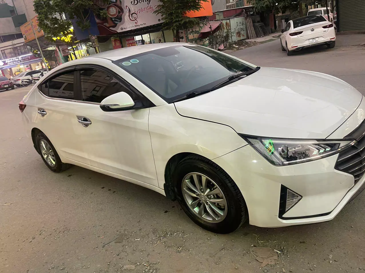 Chính chủ bán xe Huyndai Elantra sx năm 2020 số sàn-0