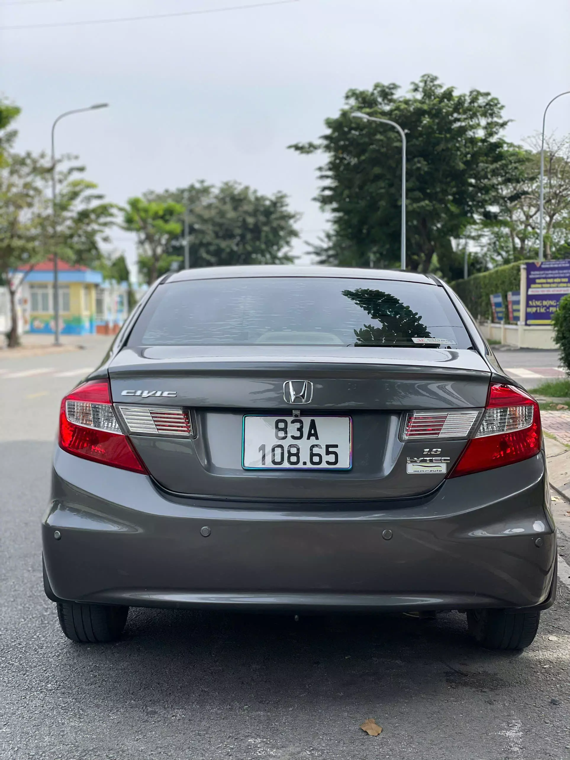 Honda Civic model 2013 , 1.8AT màu xám -3