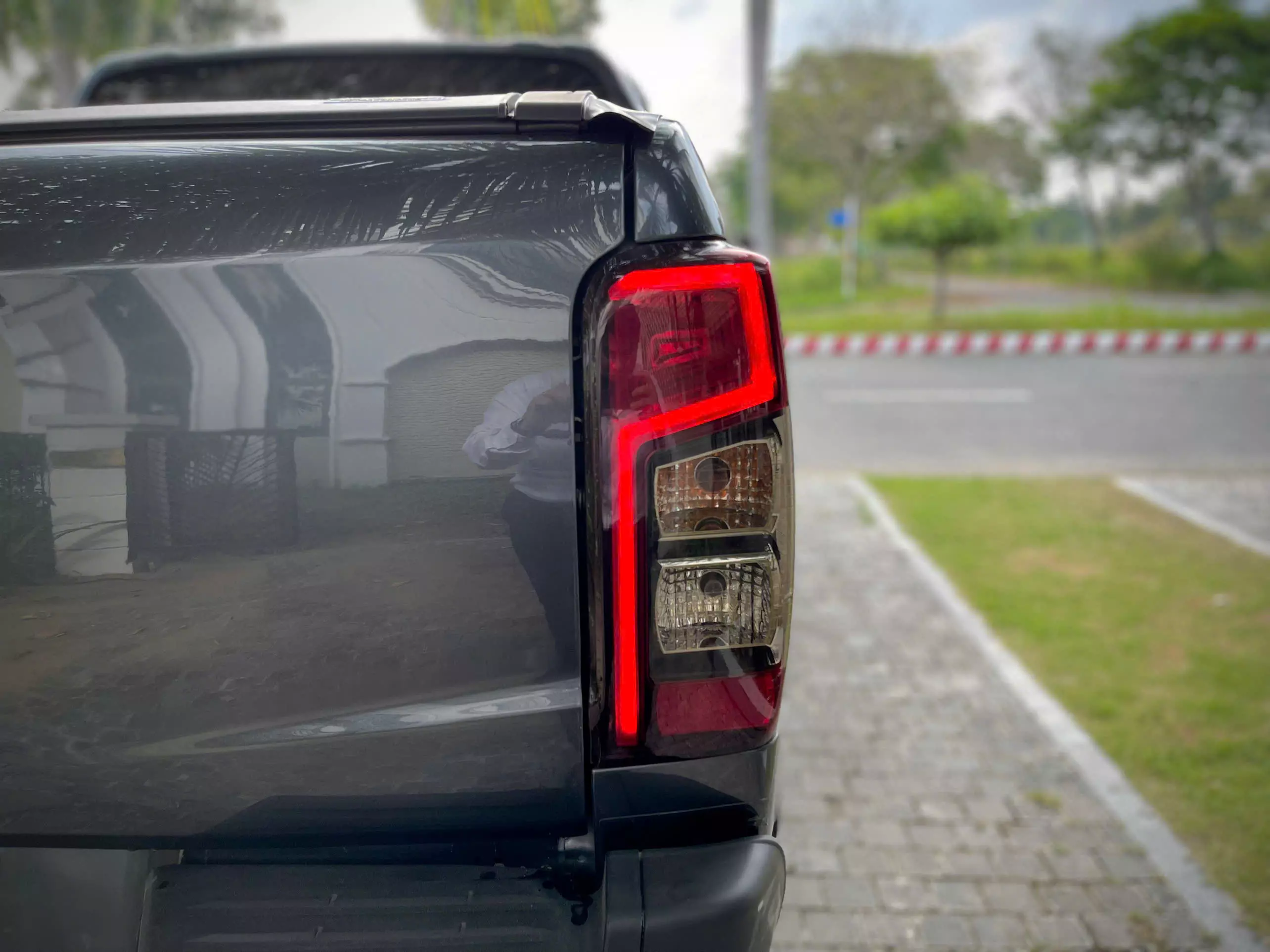 BÁN XE  MITSUBISHI TRITON PREMIUM 4X4 2 CẦU SẢN XUẤT NĂM 2020-1