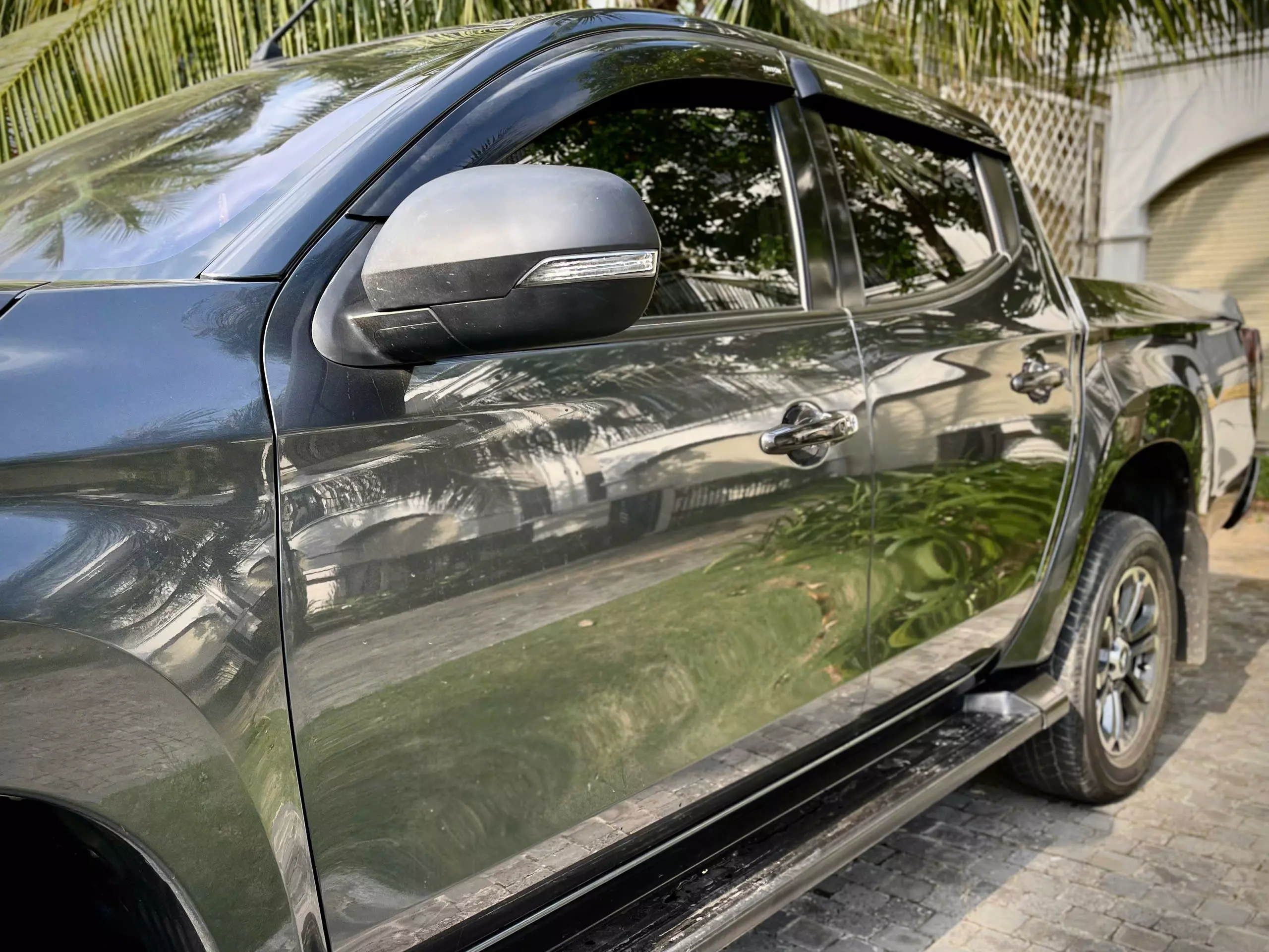 BÁN XE  MITSUBISHI TRITON PREMIUM 4X4 2 CẦU SẢN XUẤT NĂM 2020-2