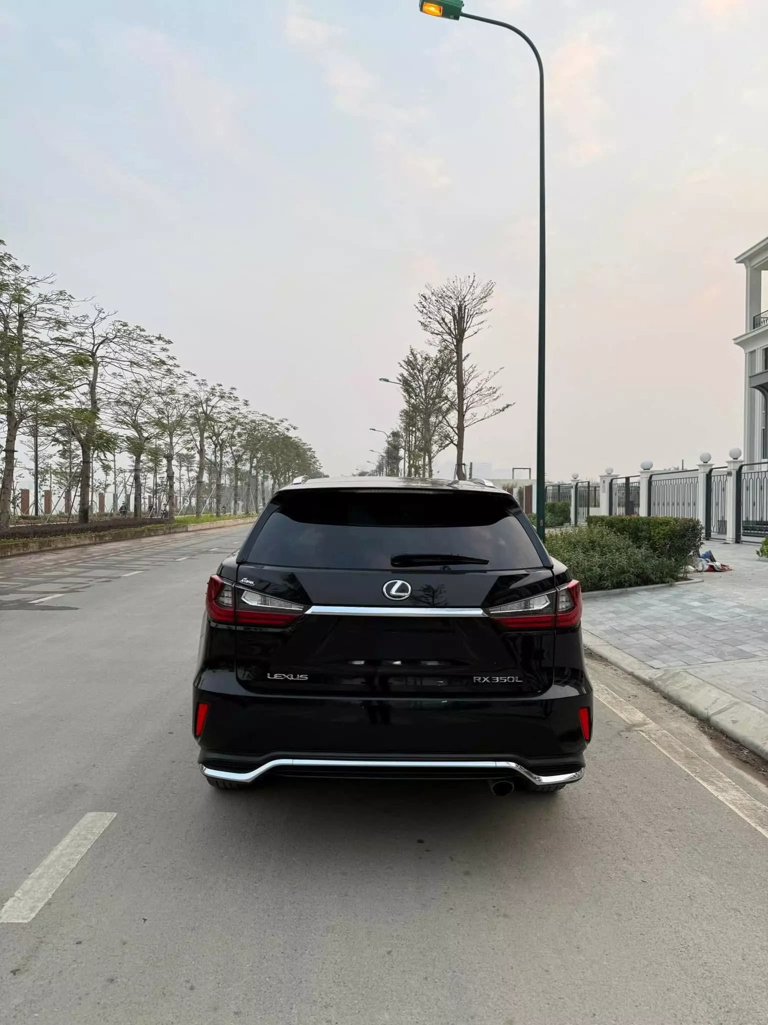 Bán Lexus RX350L 07 chỗ, model và đăng ký 2019, 1 chủ từ mới.-2