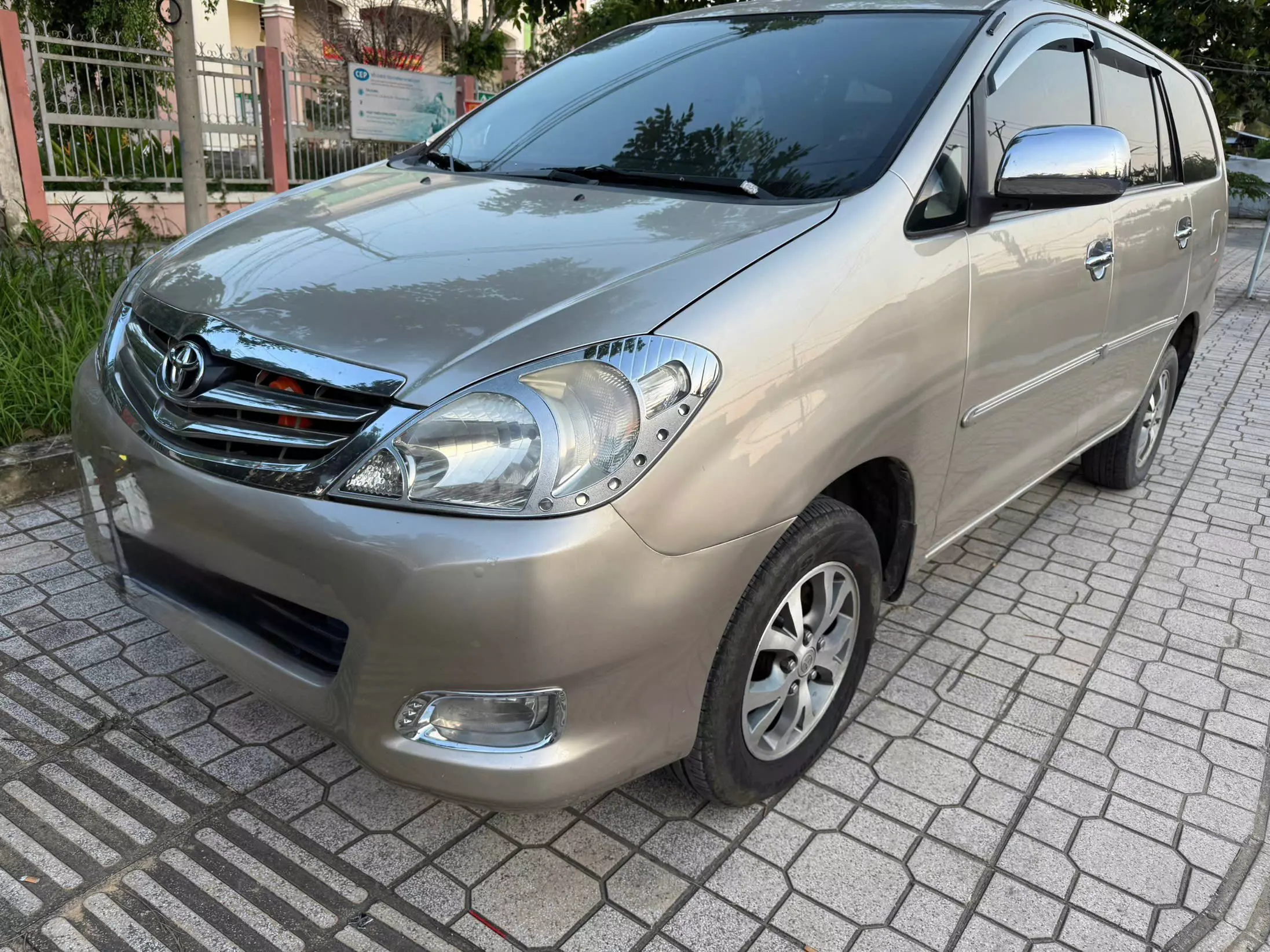 Toyota Innova 2007 G - 300 ngan km- 182 triệu-0