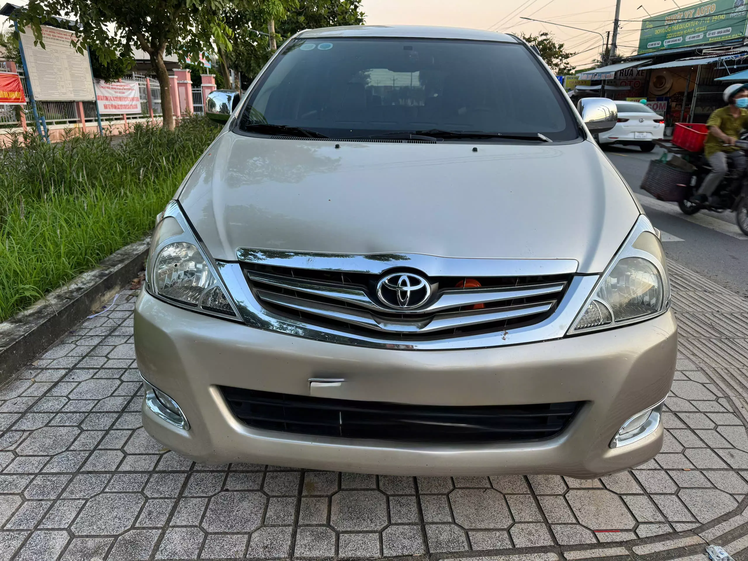 Toyota Innova 2007 G - 300 ngan km- 182 triệu-6